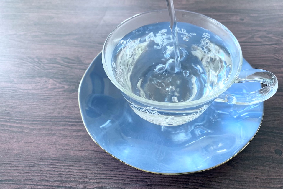 作り方 白湯 白湯の飲み方と作り方。 飲む時間、回数、体質別の温度を知ってデトックス効果を引き出そう！